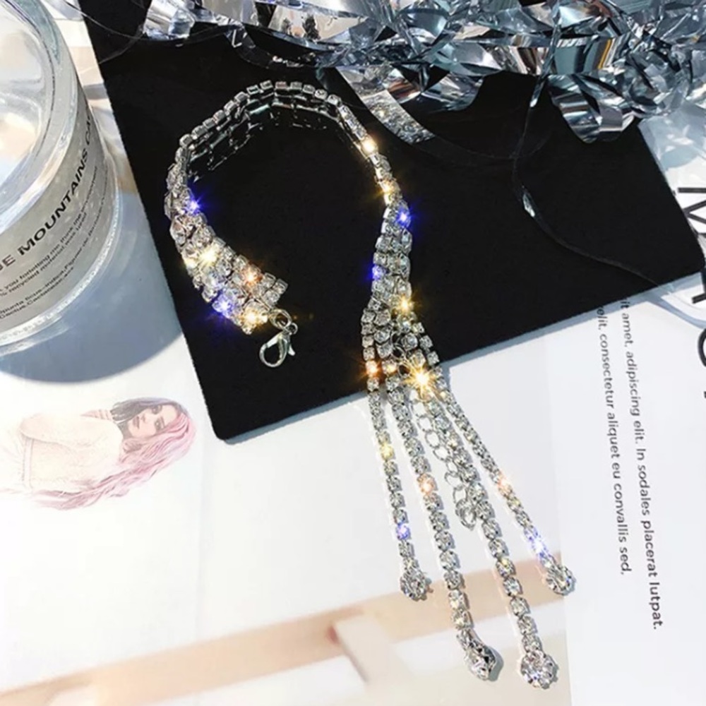 🌟 Rhinestone Crystal Bracelet Tassel - Picture 2 of 6